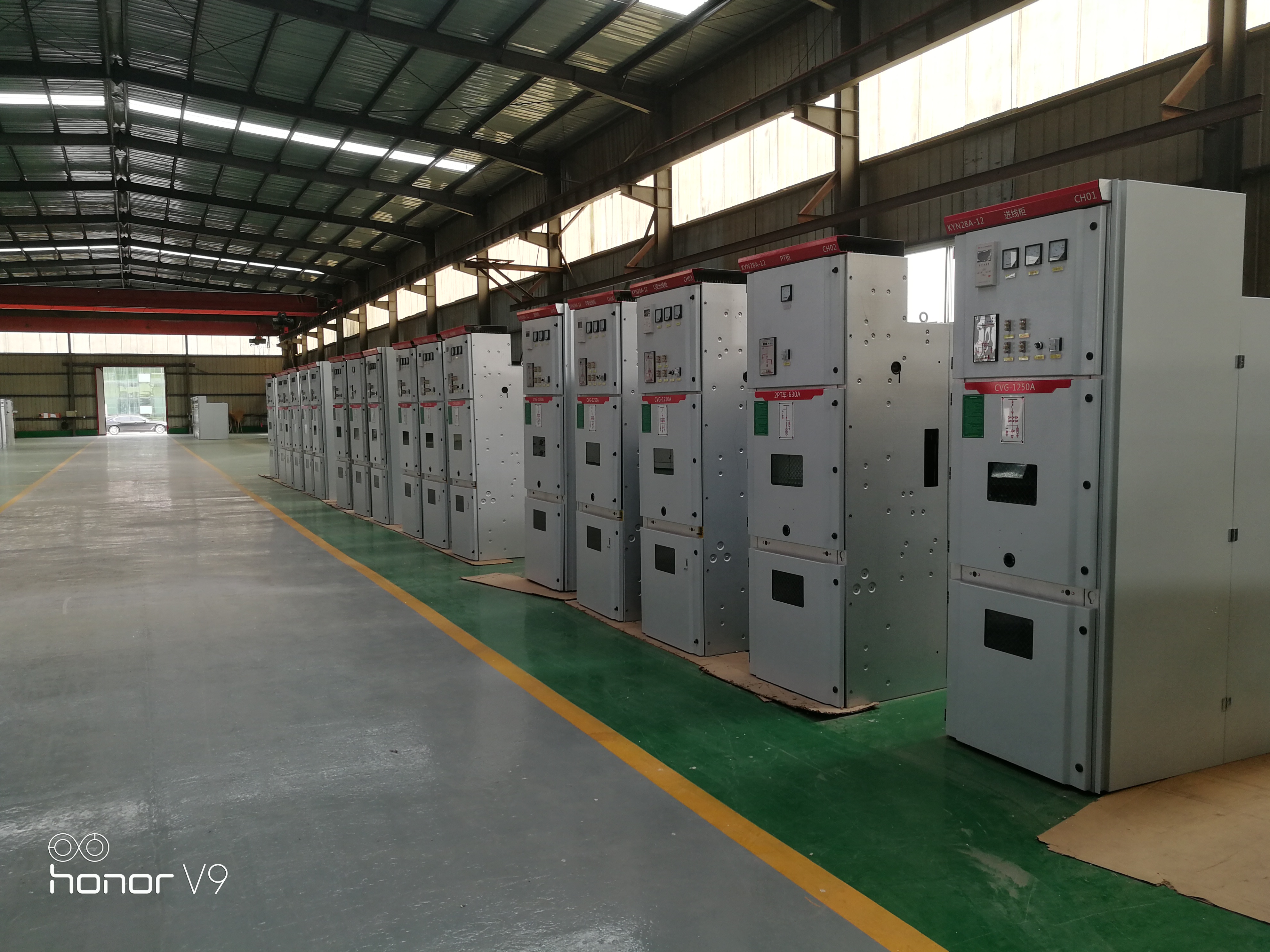 高低壓成套配電柜全面解析 從基礎(chǔ)概念到選型應(yīng)用
